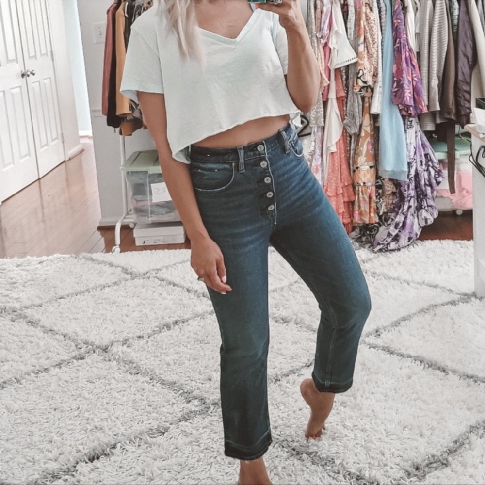 Abercrombie and Fitch A&F Women’s Ankle Straight Ultra High Jeans Size 27